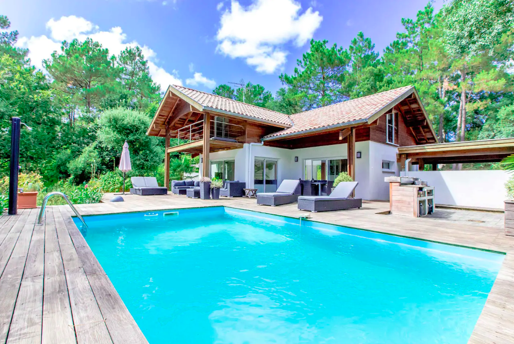 BTL pool villa